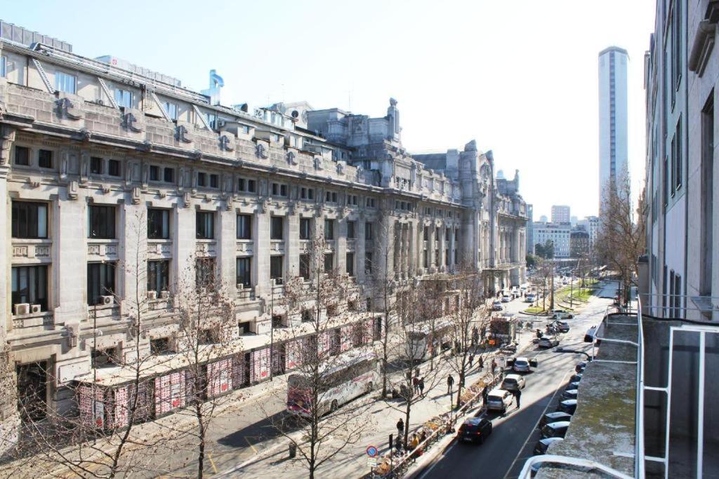Guesthouse Central Station Group - Via Sammartini 15 Milán Exterior foto